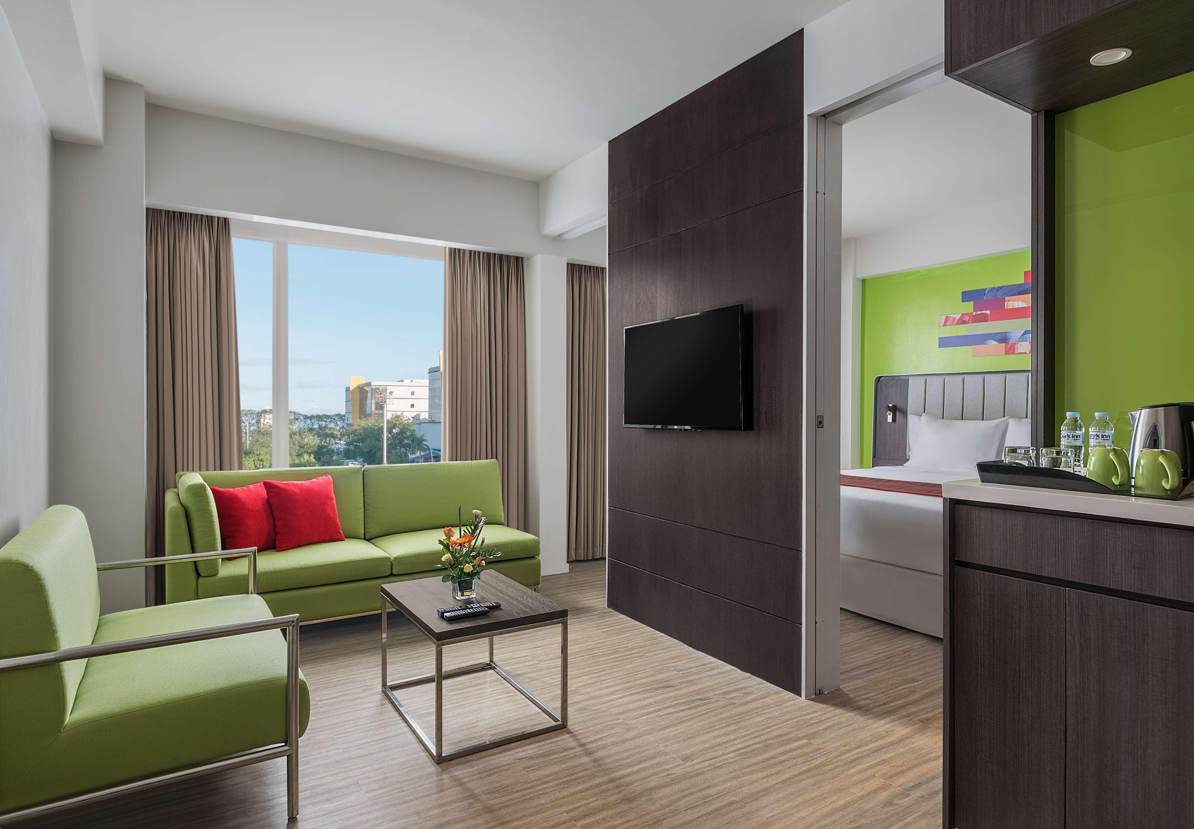 Park Inn By Radisson Clark Angeles Exterior foto
