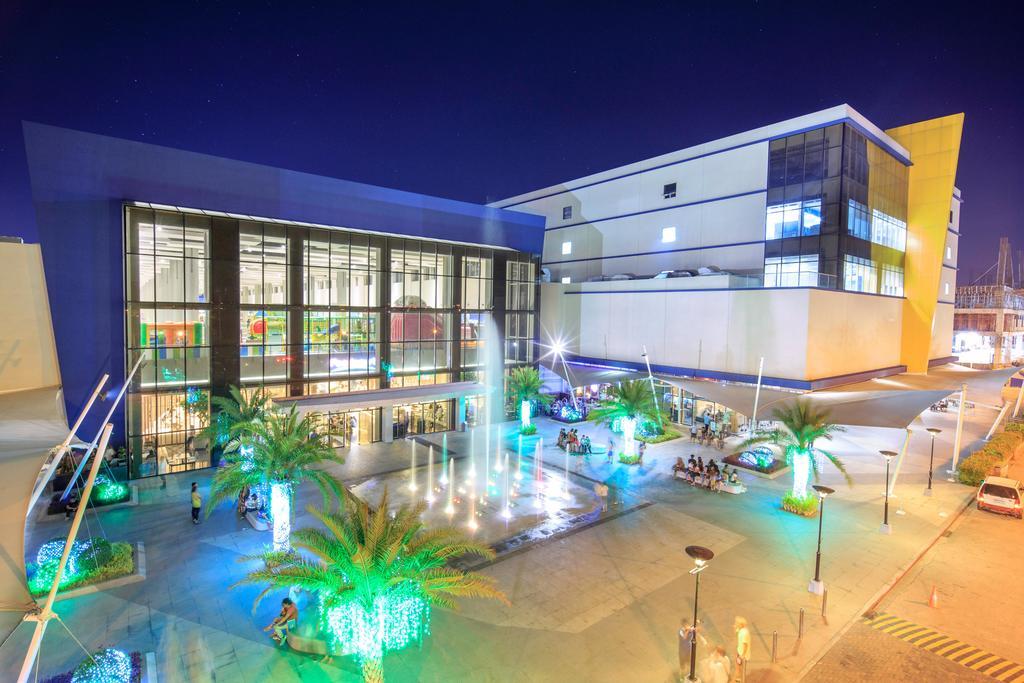 Park Inn By Radisson Clark Angeles Exterior foto