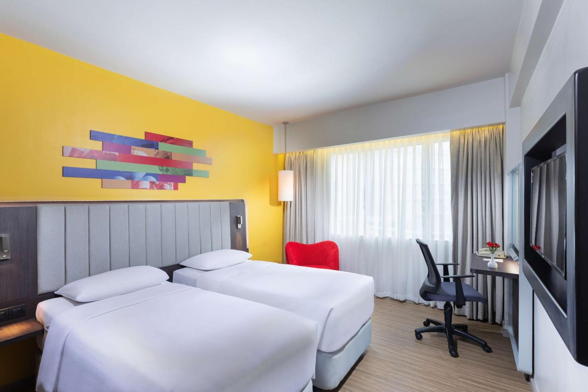 Park Inn By Radisson Clark Angeles Exterior foto
