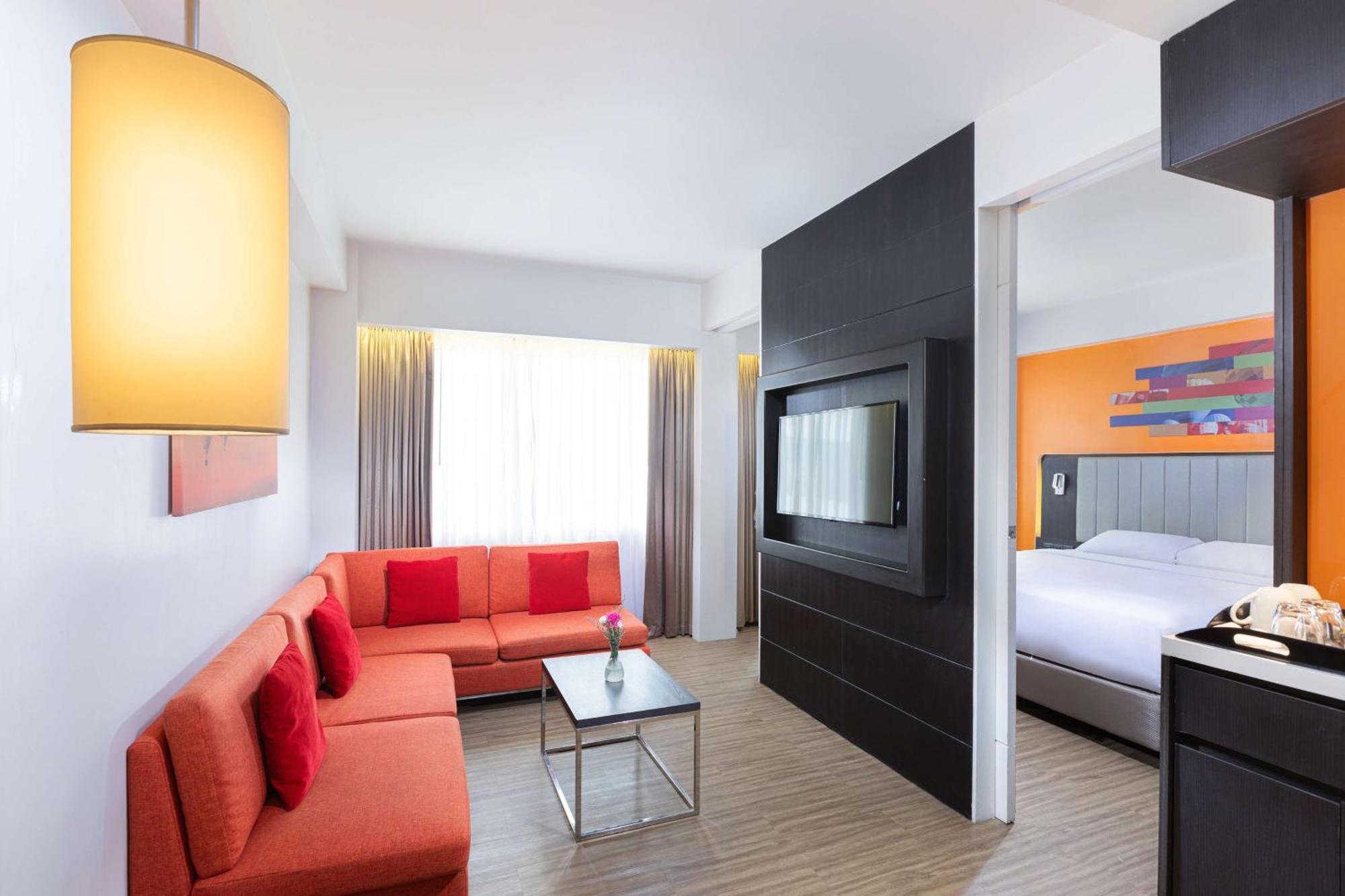Park Inn By Radisson Clark Angeles Exterior foto