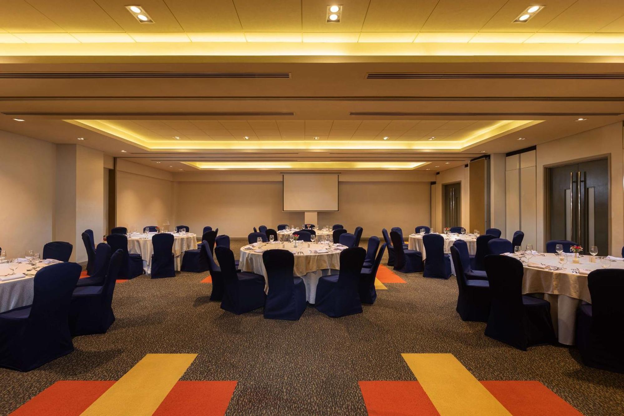 Park Inn By Radisson Clark Angeles Exterior foto