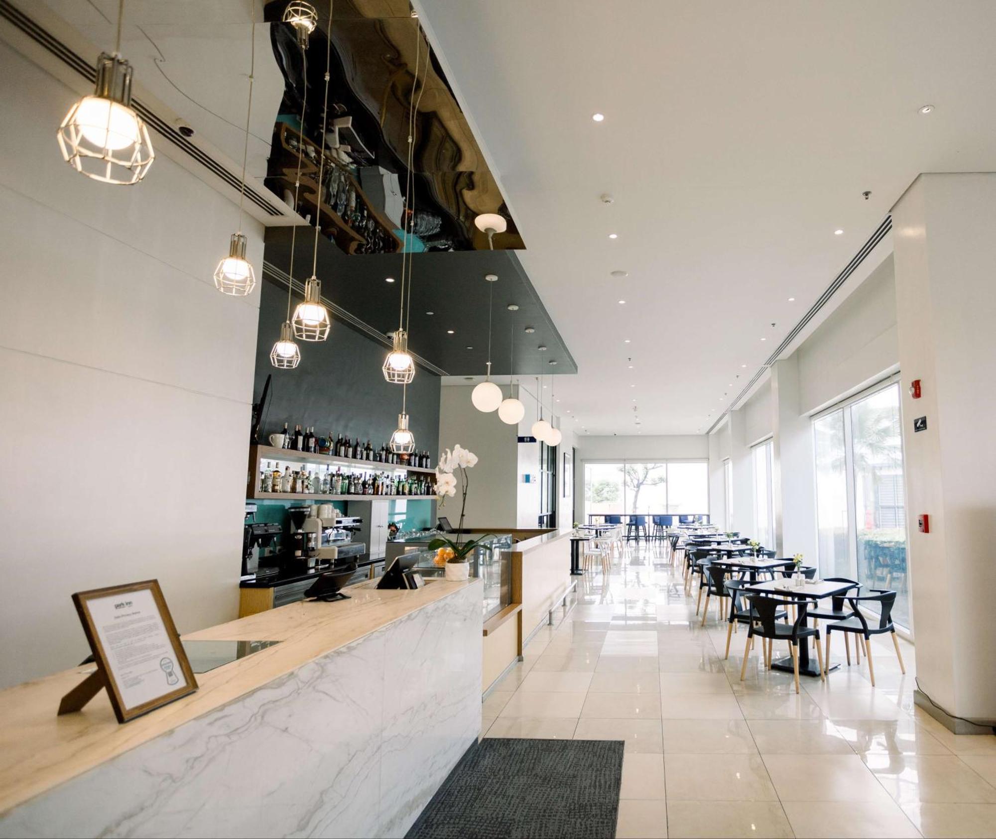 Park Inn By Radisson Clark Angeles Exterior foto
